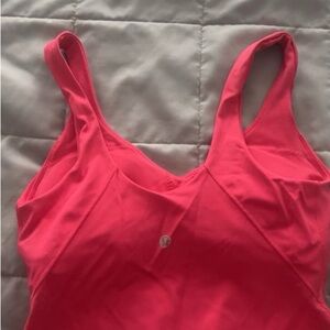 Lululemon - size 6, never worn